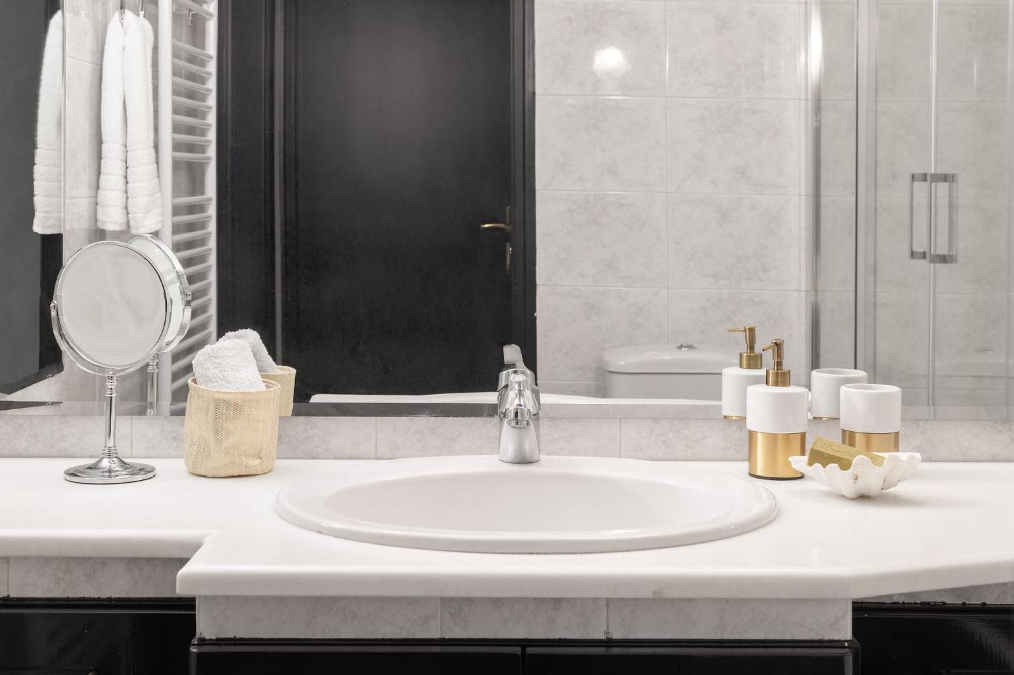 Fresh Detailed Stylish Apartment At Acropolis 雅典 外观 照片